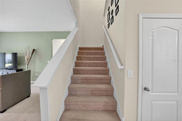 8435 HUNTERS FORK LOOP, Ruskin, FL 33573