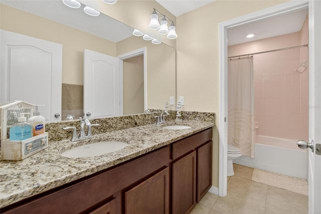 8435 HUNTERS FORK LOOP, Ruskin, FL 33573