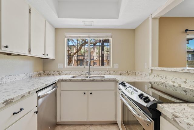 2232 W Lindner Avenue Unit 15, Mesa, AZ 85202