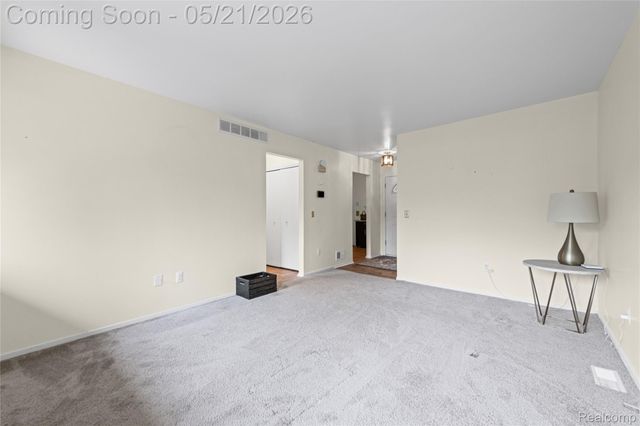 3779 Heritage Parkway 41, Dearborn, MI 48124