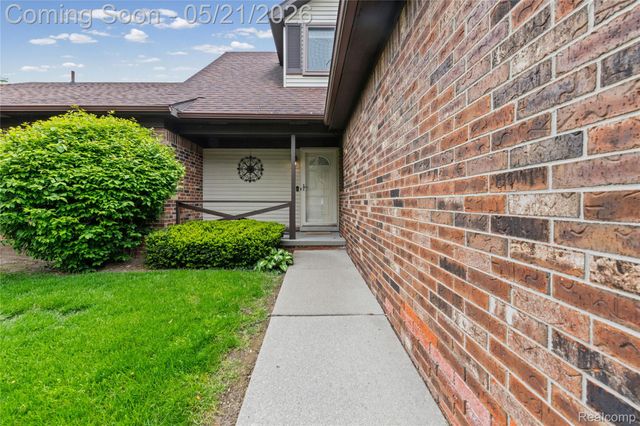 3779 Heritage Parkway 41, Dearborn, MI 48124