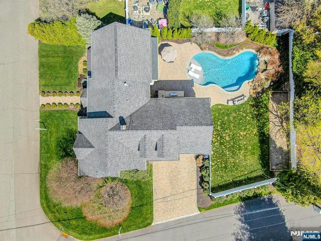 110 Terbell Parkway, River Vale, NJ 07675