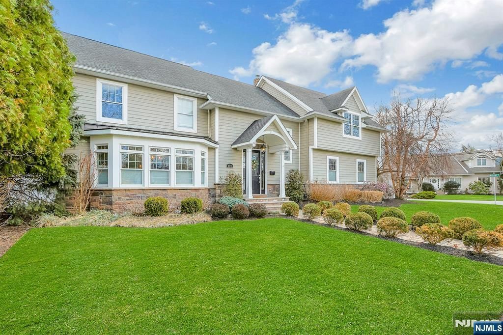 110 Terbell Parkway, River Vale, NJ 07675