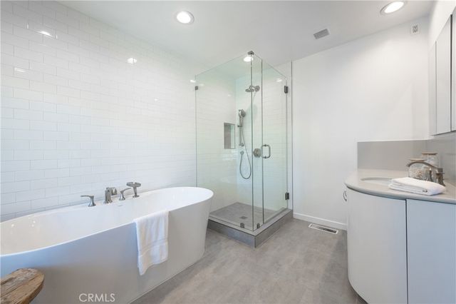 14650 Lacota Place, Sherman Oaks, CA 91403