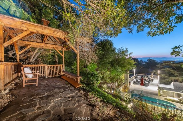 14650 Lacota Place, Sherman Oaks, CA 91403