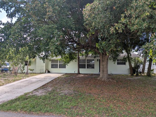 19930 Seabrook Road, Jupiter, FL 33469
