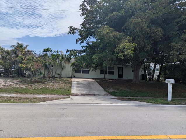 19930 Seabrook Road, Jupiter, FL 33469