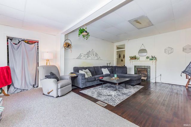 411 - 413 W Adams Street, Muncie, IN 47305