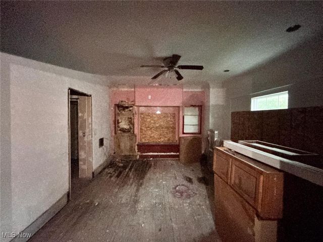 1888 Beersford Road, East Cleveland, OH 44112