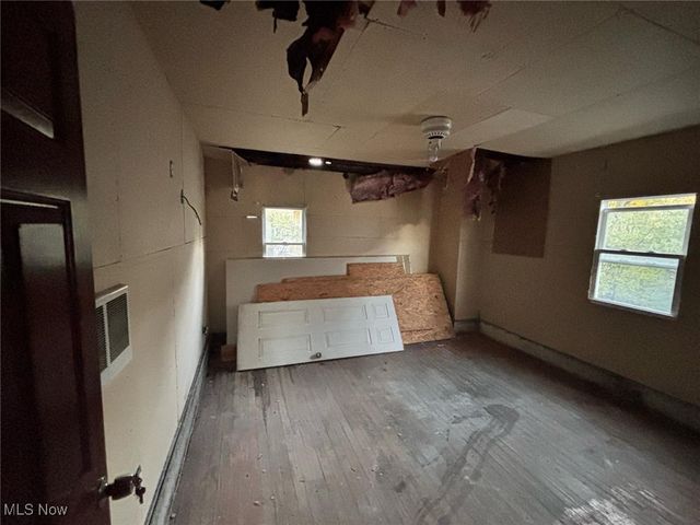 1888 Beersford Road, East Cleveland, OH 44112