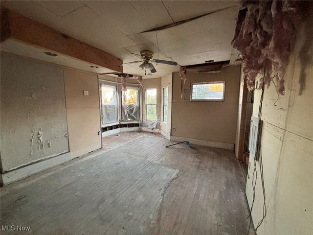 1888 Beersford Road, East Cleveland, OH 44112