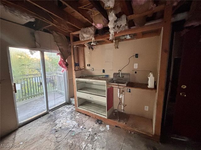 1888 Beersford Road, East Cleveland, OH 44112