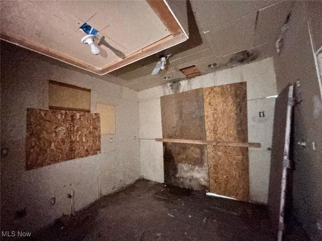 1888 Beersford Road, East Cleveland, OH 44112