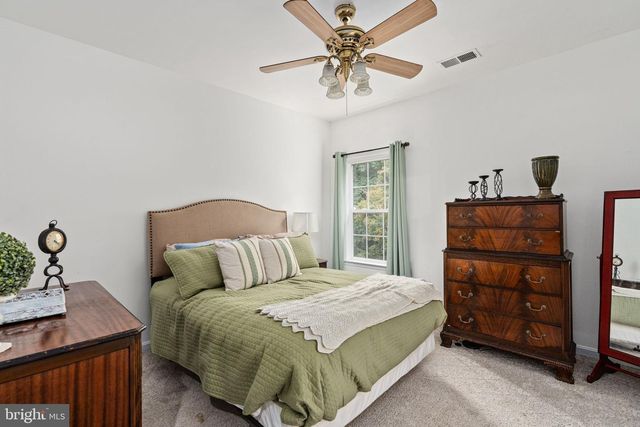 26 NEABSCO DR, Fredericksburg, VA 22405