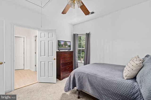 26 NEABSCO DR, Fredericksburg, VA 22405