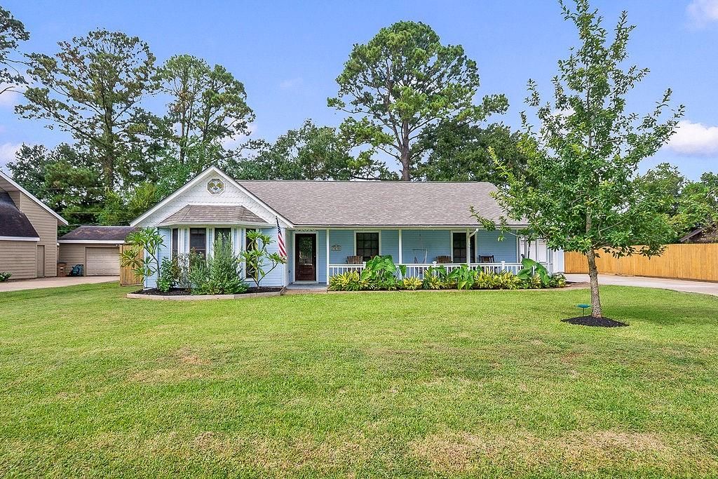 3838 Hansen Drive, Dickinson, TX 77539