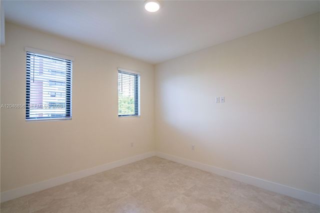 1091 Galiano St 404, Coral Gables, FL 33134