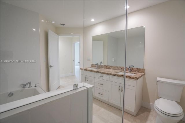 1091 Galiano St 404, Coral Gables, FL 33134
