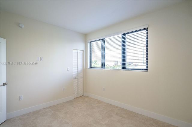 1091 Galiano St 404, Coral Gables, FL 33134