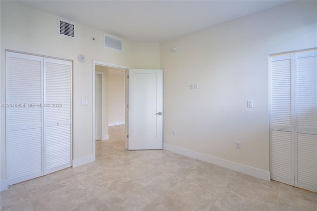 1091 Galiano St 404, Coral Gables, FL 33134