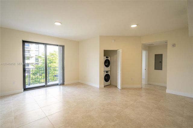 1091 Galiano St 404, Coral Gables, FL 33134
