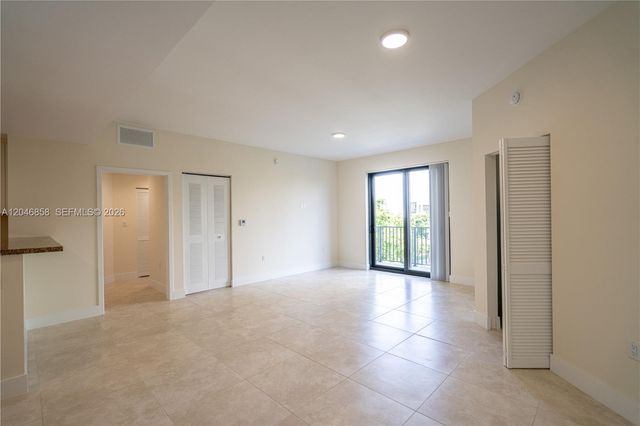 1091 Galiano St 404, Coral Gables, FL 33134