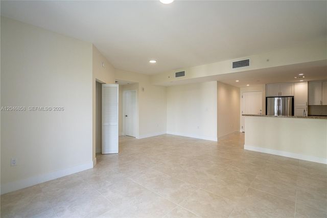 1091 Galiano St 404, Coral Gables, FL 33134