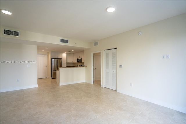 1091 Galiano St 404, Coral Gables, FL 33134