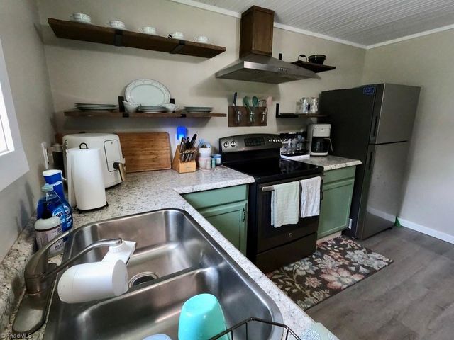 110 Vestal Avenue, Jonesville, NC 28642