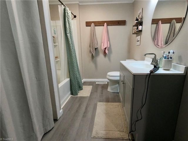 110 Vestal Avenue, Jonesville, NC 28642