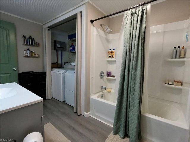110 Vestal Avenue, Jonesville, NC 28642