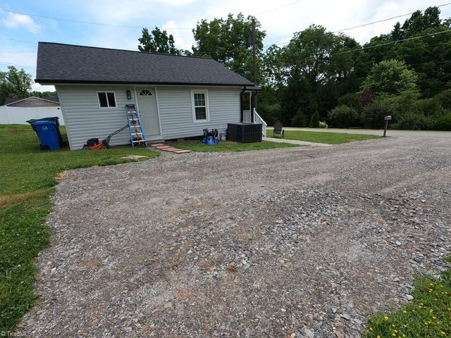 110 Vestal Avenue, Jonesville, NC 28642