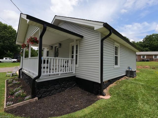 110 Vestal Avenue, Jonesville, NC 28642