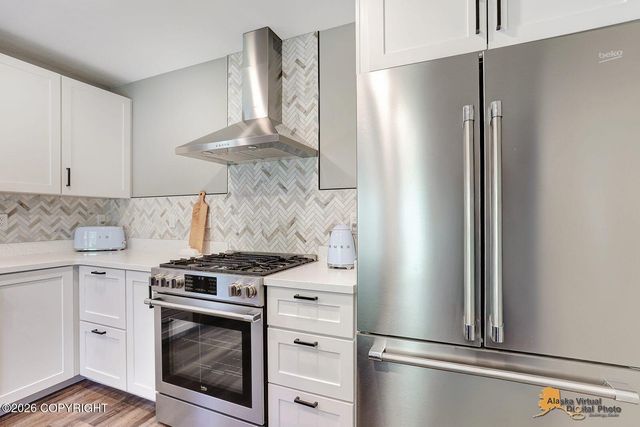1300 E Glenwood Avenue, Wasilla, AK 99654