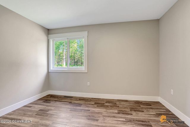 1300 E Glenwood Avenue, Wasilla, AK 99654
