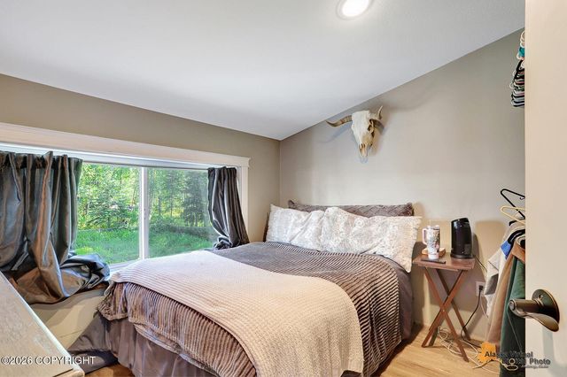 1300 E Glenwood Avenue, Wasilla, AK 99654