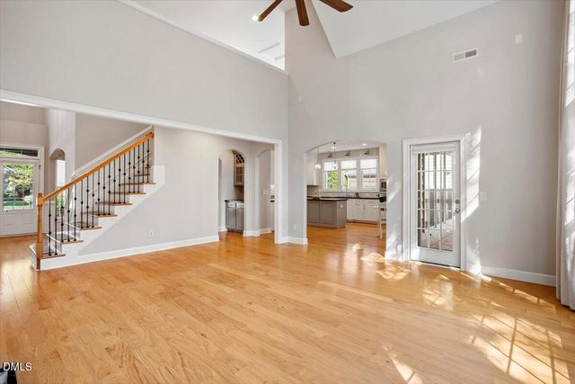902 Ravendale Place, Cary, NC 27513