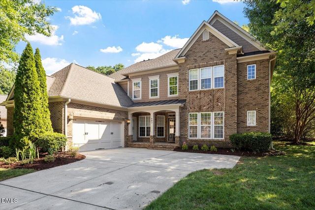 902 Ravendale Place, Cary, NC 27513