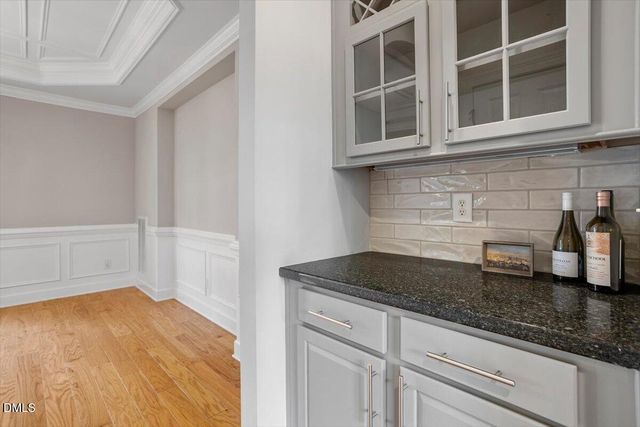 902 Ravendale Place, Cary, NC 27513