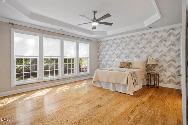 902 Ravendale Place, Cary, NC 27513