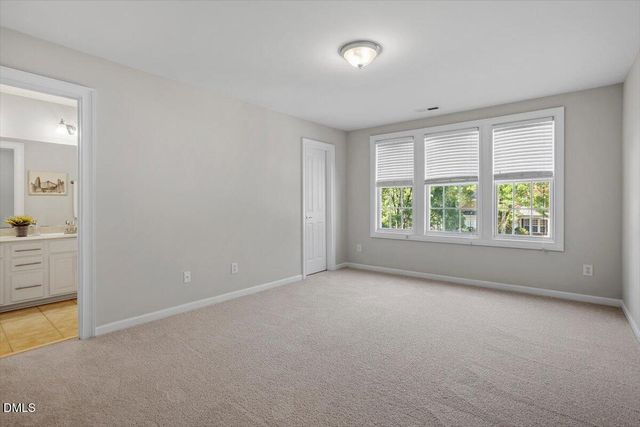 902 Ravendale Place, Cary, NC 27513
