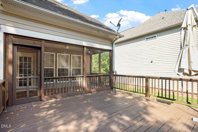902 Ravendale Place, Cary, NC 27513