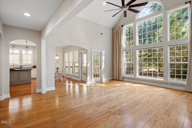 902 Ravendale Place, Cary, NC 27513