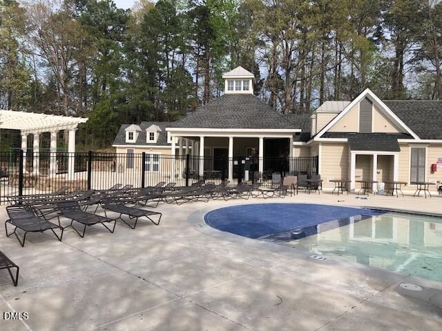 902 Ravendale Place, Cary, NC 27513