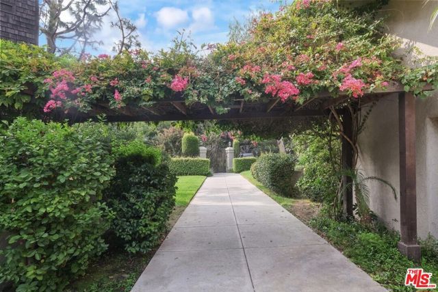 950 N Kings Road 268, West Hollywood, CA 90069