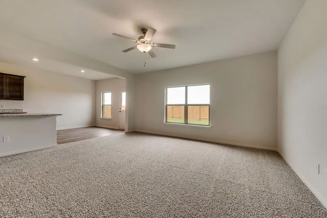 912 Mallorie Lane, Ferris, TX 75125