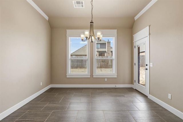 1113 Lindsey Lane, Moore, OK 73160