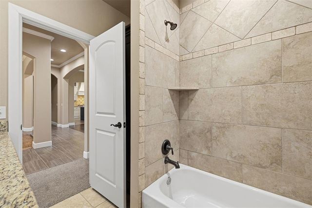 1113 Lindsey Lane, Moore, OK 73160