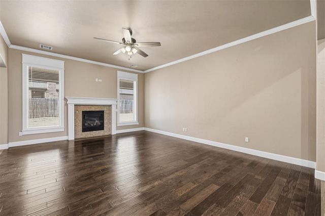 1113 Lindsey Lane, Moore, OK 73160