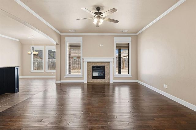 1113 Lindsey Lane, Moore, OK 73160